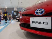 An Tempo eingebüsst: Toyota rechnet mit einem Rückgang von Umsatz und Gewinn. (Bild: Keystone/EPA/CHRISTOPHER JUE)