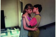 Darija und Daniel, 1994 (Bild: Sharon Lockhart)