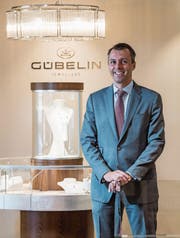 Raphael Gübelin, CEO des gleichnamigen Familienunternehmens, in der Luzerner Filiale. (Bild: Nadia Schärli (29. Mai 2017))