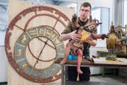 Servicetechniker Jeremias Wicki bei der Muribear AG bei der Arbeit. (Bild: Boris Bürgisser (Büron, 23. März 2018))