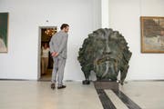 Die Skulptur «Föhn» kam für 58'000 Franken unter den Hammer. (Bild: Nadia Schärli / Neue LZ)