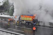 Die Rettungskräfte im Kanton Zug waren am Freitag im Dauereinsatz. (Bild: Zuger Polizei)
