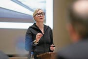 Jeannine Pilloud hat künftig weniger Verantwortung. (Bild: Pascal Bloch/Keystone (Arth Goldau, 19. April 2016))
