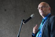 Nationalrat Alfred Heer (SVP, Zürich) kritisiert den Fokus aufs Asylwesen im Wahlkampf. (Bild: Keystone / Dominic Steinmann)