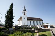 Die Pfarrkirche St. Martin in Entlebuch strahlt dank einer Aussensanierung wieder. (Bild: Manuela Jans (Neue LZ))