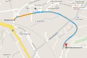 Hier ist der Unfall passiert: An der Kreuzbuchstrasse 91 Richtung Brüelstrasse in Luzern (Markierung). (Bild: maps.google.com (Screenshot))