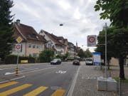 Während der Versuchsphase gilt auf der Grabenstrasse in Zug Tempo 30. (Bild: pd)