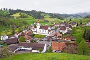In Luthern wohnen immer weniger Menschen – dank einer geplanten Überbauung soll sich das ändern. (Bild: Manuela Jans-Koch / Neue LZ)