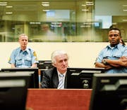 Angeklagter Radovan Karadzic während einer Verhandlung. (Bild: R. v. Lonkhuijsen/Key (Den Haag, 24. März 2016))