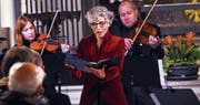 Barbara Niquille setzte mit ihrem Gesang dem Konzert die Krone auf. (Bild: Werner Schelbert (Zug, 1. Dezember 2017))