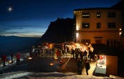 Höchstgelegener Christkindlimärt Europas auf dem Pilatus auf 2132 Meter über Meer (Bild: Hansjörg Egger / Pilatus-Bahnen)