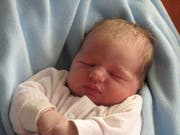 Maelle Selina ist um 00.44 Uhr in Luzern geboren worden. (Bild Hirslandenbaby.ch)