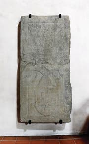 Gab und gibt noch immer einige Rätsel auf: die ehemalige Grabplatte der Veronika Letter-Uttinger in der Kirche St. Oswald.