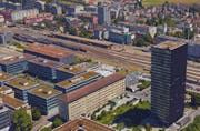 Das Areal des Zuger Güterbahnhofs. Rechts im Vordergrund der Park Tower. (Bild: Screenshot Google Maps)