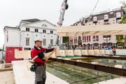 Die Box zwischen dem Luzerner Theater und der Jesuitenkirche wird gegen den Markt hin offen sein. (Bild: pd)