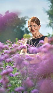 Nicht immer auf Rosen gebettet sind die Jugendlichen, die Sefika Garibovic nacherzieht. (Bild: Boris Bürgisser)
