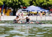 Yannick Dugarte (links) und Jonas Busch vom See-Club Zug gewinnen den C-Final der U-15-Junioren im Doppelzweier. (Bild Stefan Kaiser)