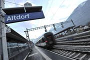 Die Urner Busse sollen in Zukunft am Bahnhof Altdorf wenden. (Bild: Urs Hanhart (20. August 2013))