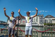 Mario Gyr und Simon Schürch werden von der Stadt Luzern offiziell empfangen. (Bild: Dominik Wunderli / Neue LZ)