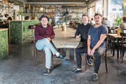 Das neue Betreiber-Team des «Parterre» (von links): Mike Walker, Manuel Kaufmann, Dominik Schmid. (Bild: Nadia Schärli (Luzern, 3. November 2017))