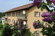 Blick auf ein ABL-Haus in der Maihofmatte. (Bild: Boris Bürgisser / Neue LZ)