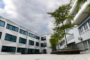 Als erstes sollen an der Uni Luzern verschiedene Nachdiplomstudiengänge für künftige Staatsanwälte und Verwaltungsangestellte im Bereich Strafuntersuchung und Strafverfolgung geschaffen werden. (Archivbild Eveline Beerkircher / Neue LZ)