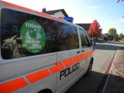 Gemeinsam gegen Einbrecher, bei Verdacht Telefon 117. (Bild: Kantonspolizei Schwyz)