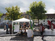 Beim Mühleplatz verteilten die Jungen Grünen gratis Essen. (Bild: PD)