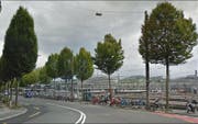 In einer ersten Etappe werden die Velounterstände an der Zentralstrasse im Bereich Capitol saniert. (Bild: Google Streetview)