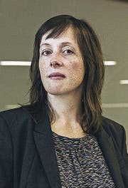 Noëlle Revaz (49) schreibt witzig und angriffig über die Zukunft des Buches. (Bild: Guillaume Perret/PD)
