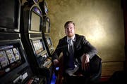 Philippe Girardin von der Zuger Firma Cisnet sorgt mit einer neuen Software für mehr Sicherheit in den Casinos. (Bild: Nadia Schärli)