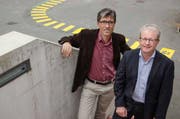 Sie arbeiten künftig enger zusammen: Caritas-Luzern-Geschäftsleiter Thomas Thali (links) und Gregor Gander, Leiter Fachbereiche der Landeskirche. (Bild PD / Dominik Thali)