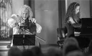 Mischa Maisky (links) wird begleitet von Lily Maisky (rechts) und Sascha Maisky. (Bild: PD)