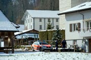 Schauplatz des Dramas war das mehrstöckige Wohnhaus in der Bildmitte. (Bild: Pius Amrein / Neue LZ)