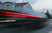 Die Polizei stellte das Auto des Rasers sicher. (Symbolbild Luzerner Zeitung)