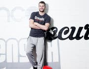 Janosch Nietlisbach ist Kickbox-Weltmeister und der neue «Bachelor» auf 3+. (Bild: Stefan Kaiser / Neue ZZ)