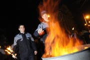Fackelumzug der Freiwilligen Feuerwehr Zug. (Bild Dominik Hodel/Neue ZZ)