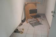 So sah der Abstandsraum nach dem Brand aus. (Bild: Kantonspolizei Schwyz)