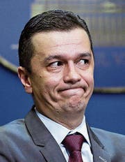 Der rumänische Premier Sorin Grindeanu soll abtreten. (Bild: EPA)