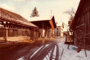 Der sogenannte «Hintere Werkhof» der Firma Reggiori an der Schmiedstrasse 17 in Cham ist auf einer der historischen Tafeln abgebildet. (Bild: pd)