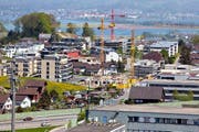 Wollerau rechnet mit einem Defizit von mehr als 8 Millionen Franken. (Symbolbild Keystone)
