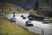 Blick auf die A8 bei Sarnen. Themenbild. (Bild: Corinne Glanzmann / Neue NZ)