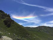 Sonne und Feuchtigkeit verheissen Regenbögen wie hier, fotografiert in Hasliberg. (Bild: Leserbild: Lucia Giudicetti)