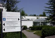 Der Bettentrakt des Kantonsspitals Obwalden in Sarnen soll ausgebaut werden. (Archivbild Robert Hess/Neue OZ)