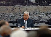 Der starke Mann im Westjordanland: Mahmud Abbas bei einem Treffen der palästinensischen Führung. (Bild: Abbas Momani/AFP (Ramallah, 21. Juli 2017))