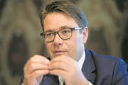 Benedikt Würth wird als möglicher Nachfolger von Doris Leuthard gehandelt. (Bild: Gian Ehrenzeller/Keystone)