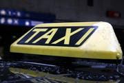Der festgenommene Mann arbeitete als selbstständiger Taxifahrer. (Bild: Werner Schelbert / Archiv Neue ZZ)