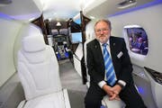 Pilatus-Chef Oscar J. Schwenk im neuen PC-24. (Bild: Keystone)