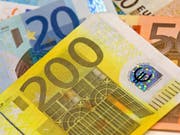 Rund 600 Millionen Euro hat die Europäische Union 2016 durch Betrug verloren. (Symbolbild) (Bild: KEYSTONE/EPA/BORIS ROESSLER)