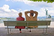 Schöne Aussichten: Die Sparsummen der Rentner werden heute mit 2,8 Prozent verzinst. (Bild: Keystone / Gaetan Bally)